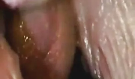 کیرا تورن با یک آلت عکس وفیلم سوپرسکسی تناسلی کوچک سوار می شود