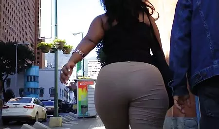 من بر فیلم سوپر از شهوانی سر میز قهوه فرار کردم